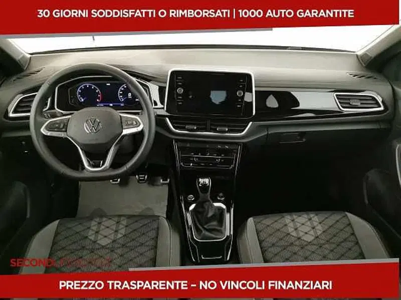 Volkswagen T-Roc nuova a Chieti (8)