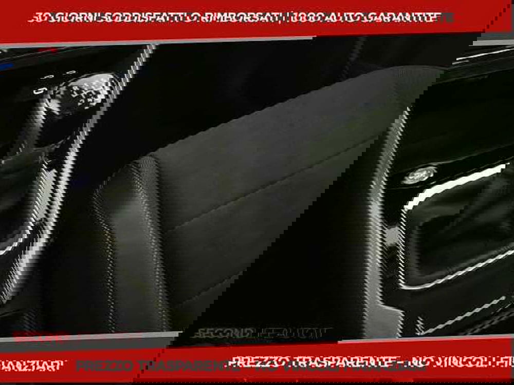 Volkswagen T-Roc nuova a Chieti (17)