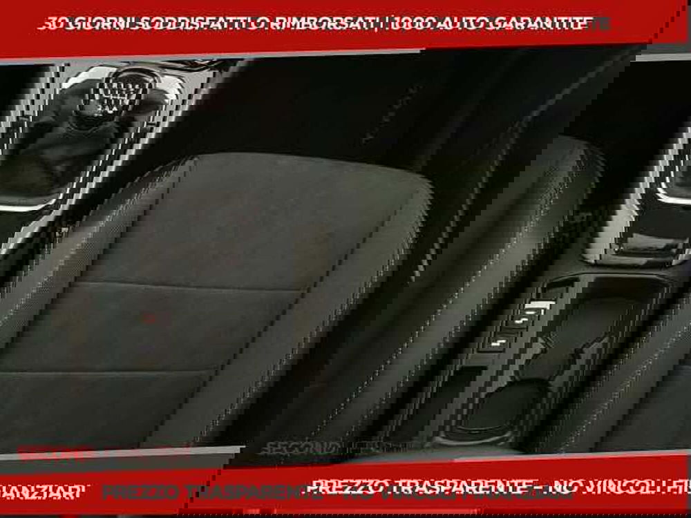 Volkswagen T-Roc nuova a Chieti (18)