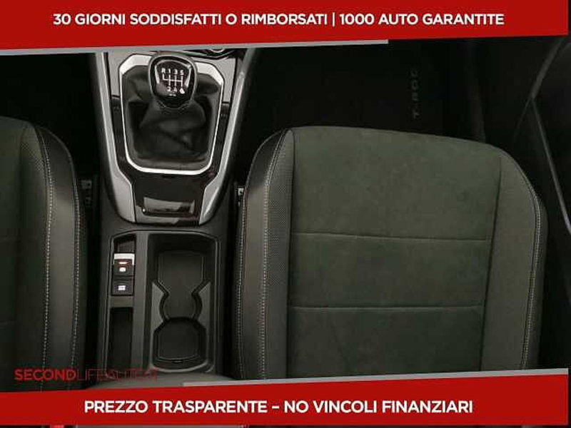 Volkswagen T-Roc nuova a Chieti (18)