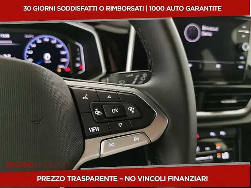 Volkswagen T-Roc nuova a Chieti (11)