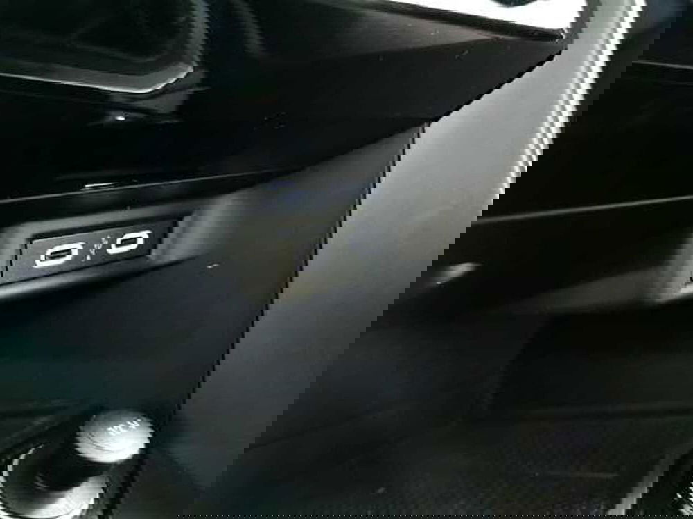 Volkswagen T-Roc Cabrio usata a Chieti (18)