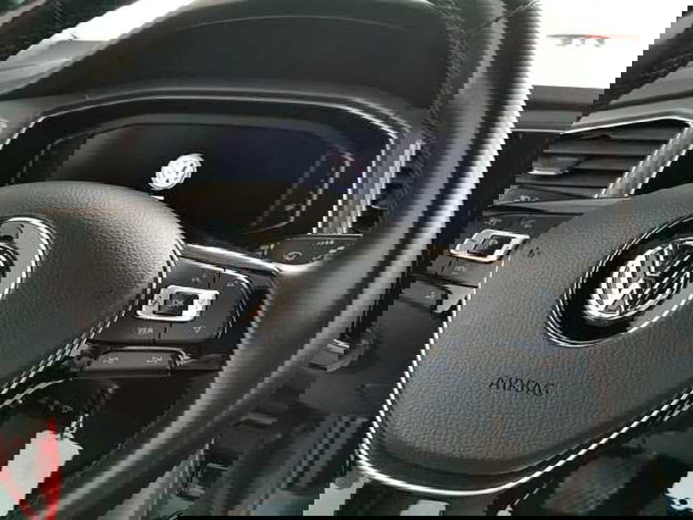 Volkswagen T-Roc Cabrio usata a Chieti (7)
