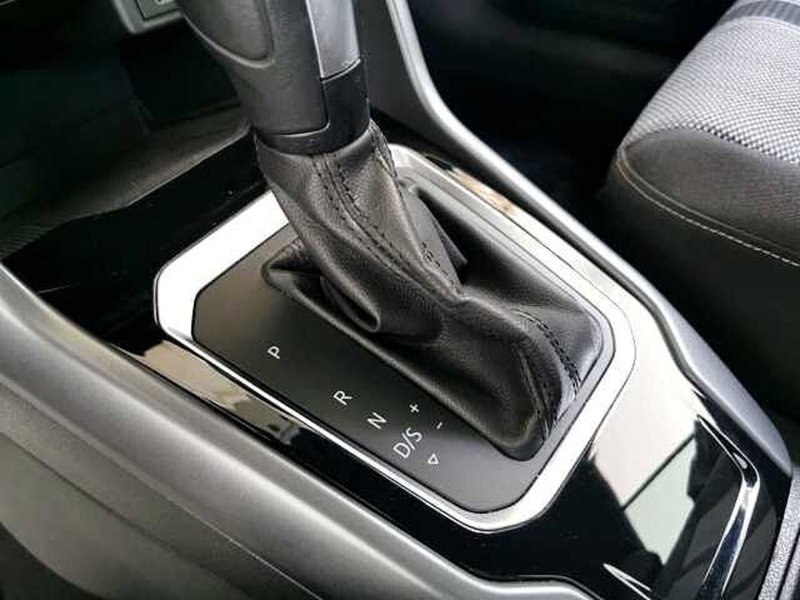 Volkswagen T-Roc Cabrio usata a Chieti (9)