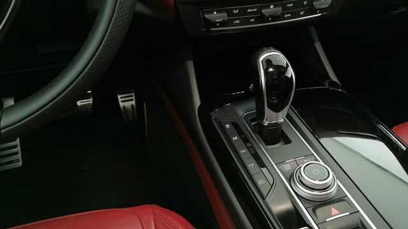 Maserati Levante usata a Chieti (11)