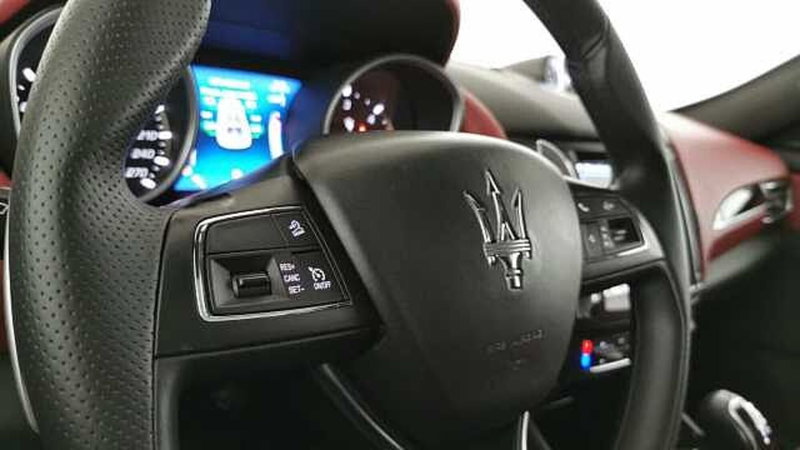 Maserati Levante usata a Chieti (17)