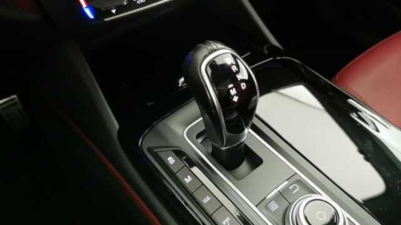 Maserati Levante usata a Chieti (19)