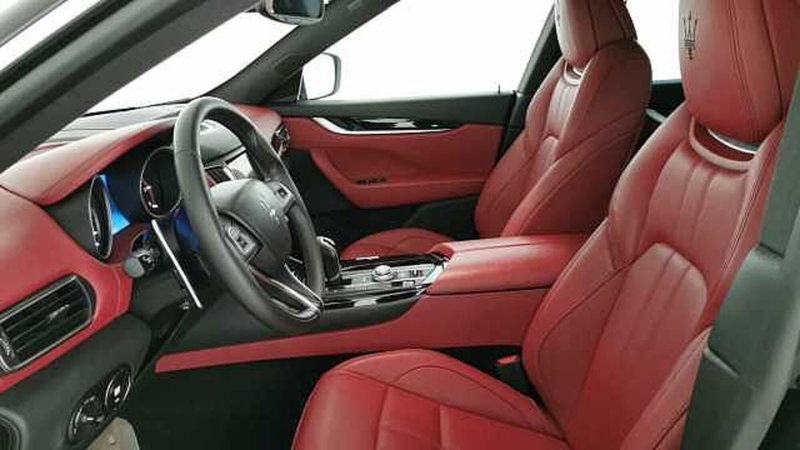 Maserati Levante usata a Chieti (6)
