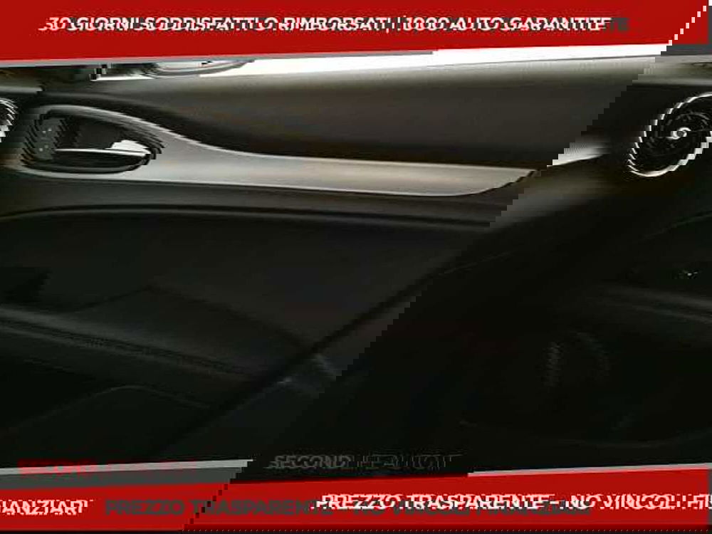 Alfa Romeo Stelvio usata a Chieti (18)