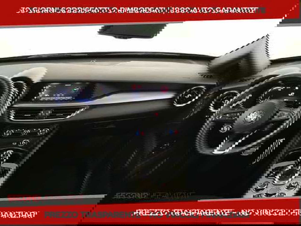 Alfa Romeo Stelvio usata a Chieti (6)