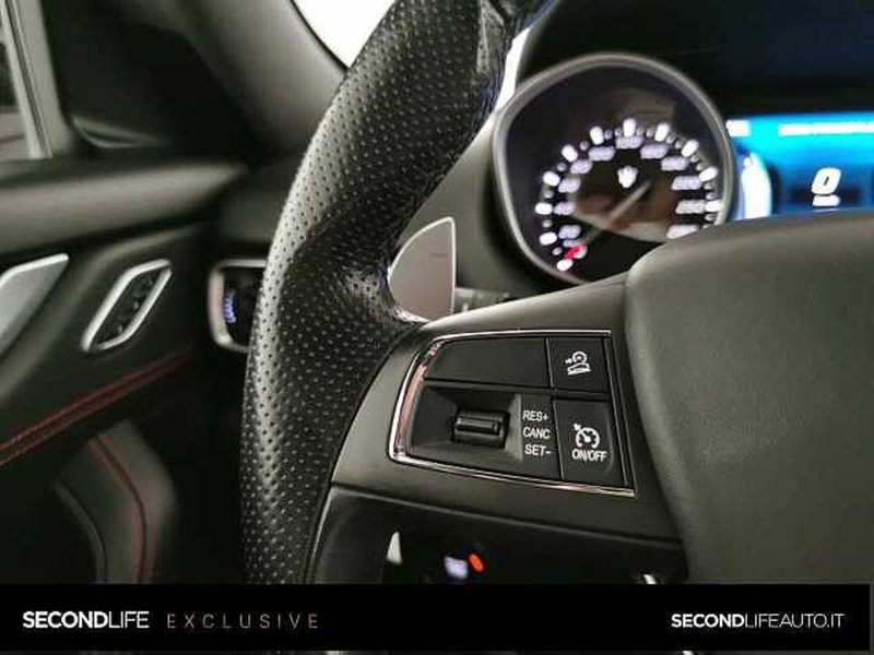 Maserati Levante usata a Chieti (12)