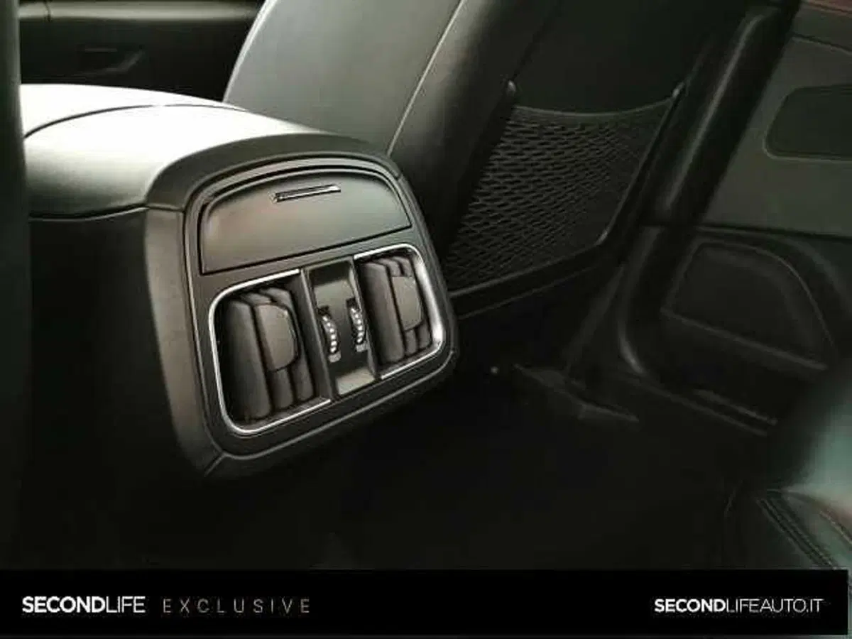 Maserati Levante usata a Chieti (14)