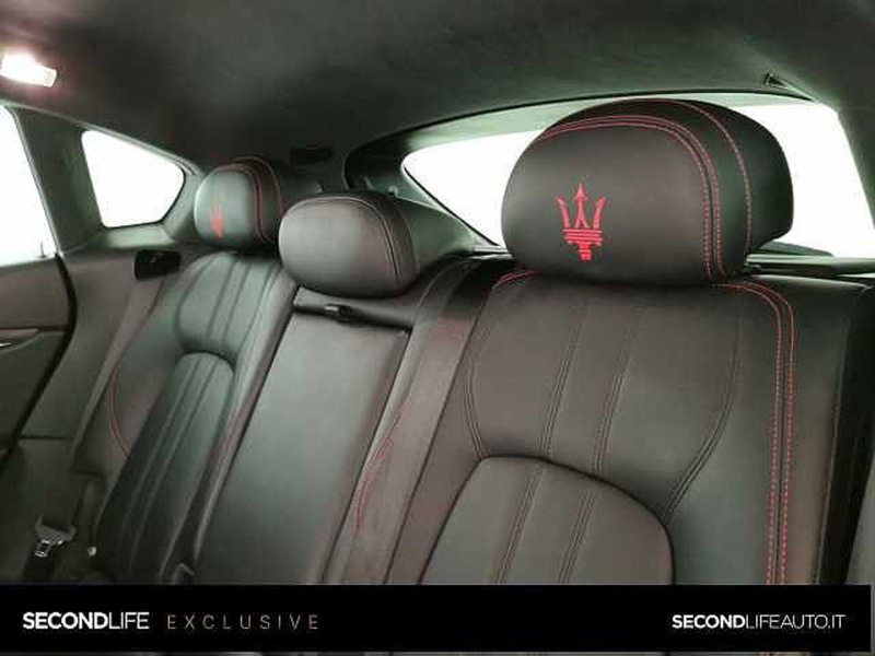 Maserati Levante usata a Chieti (16)