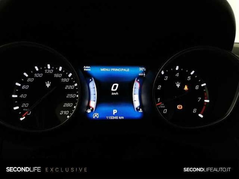 Maserati Levante usata a Chieti (17)