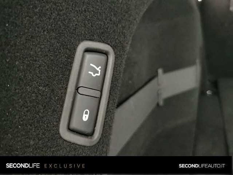 Maserati Levante usata a Chieti (9)