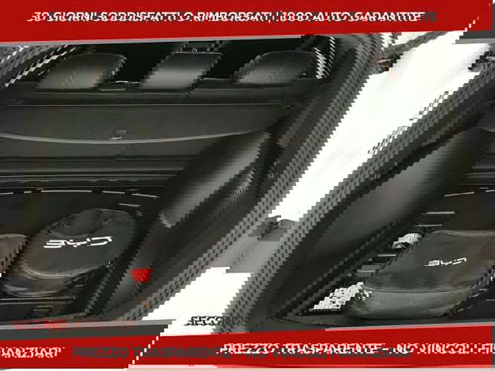 Byd Seal U DM-i  usata a Chieti (9)