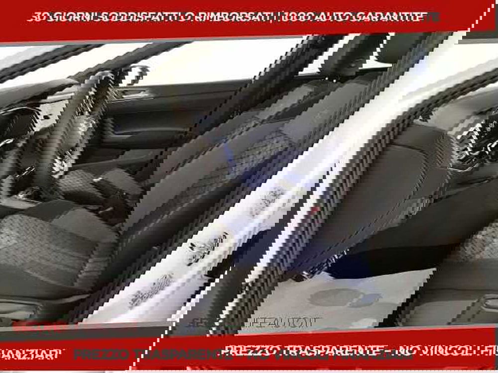 Volkswagen Taigo nuova a Chieti (5)