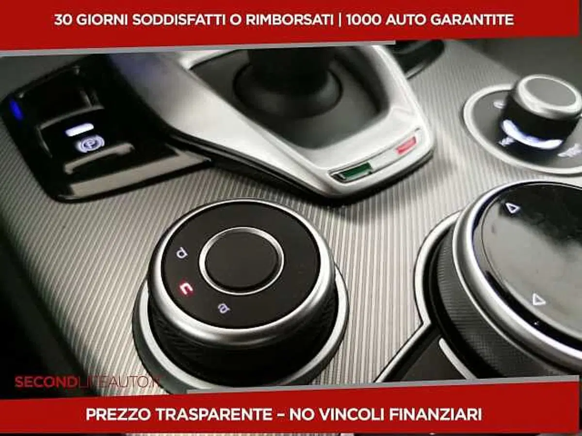 Alfa Romeo Stelvio usata a Chieti (17)