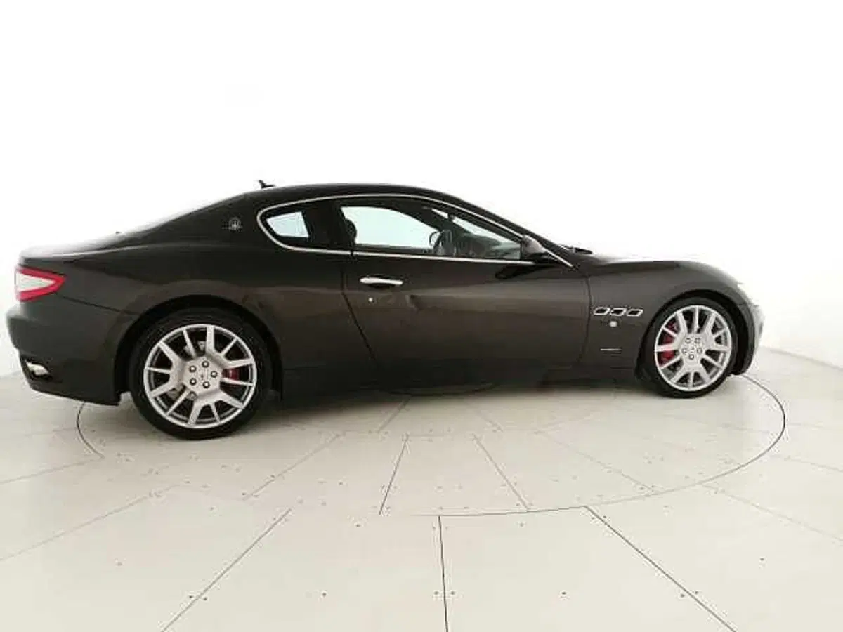 Maserati Granturismo usata a Chieti (3)
