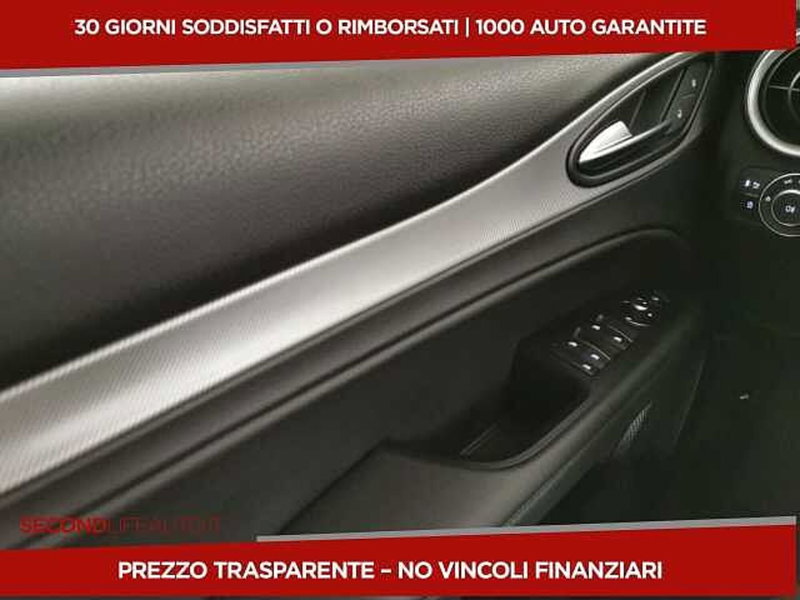 Alfa Romeo Stelvio usata a Chieti (16)