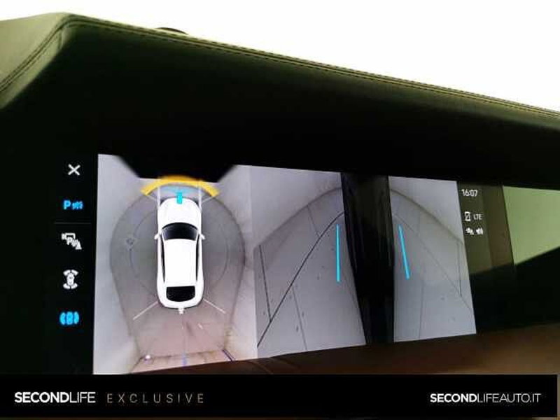 Porsche Taycan Cross Turismo usata a Chieti (15)