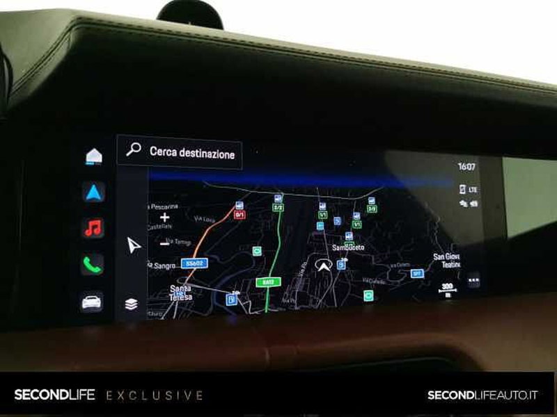 Porsche Taycan Cross Turismo usata a Chieti (18)