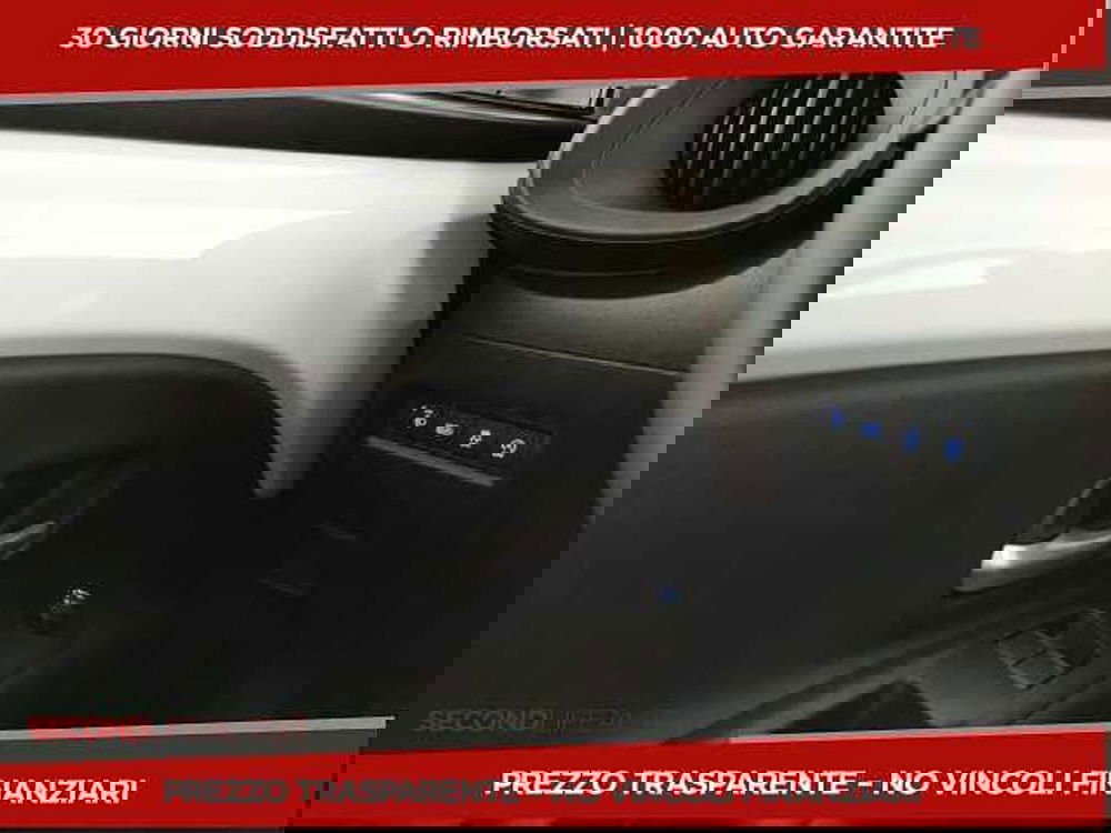 Toyota Aygo X nuova a Chieti (16)