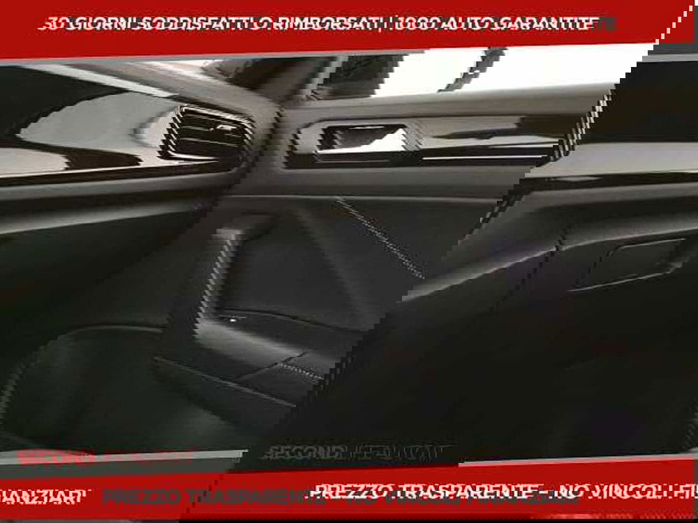 Volkswagen T-Roc usata a Chieti (18)