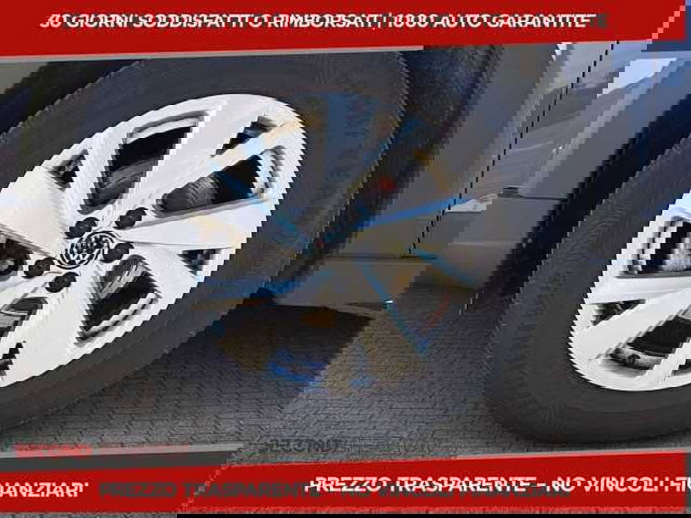 Volkswagen Taigo usata a Chieti (16)