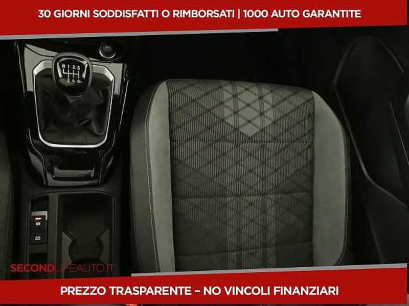 Volkswagen T-Roc usata a Chieti (17)