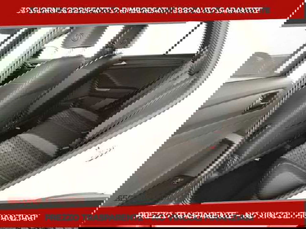 Volkswagen T-Roc usata a Chieti (8)