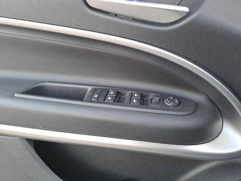 Jeep Avenger usata a Venezia (16)