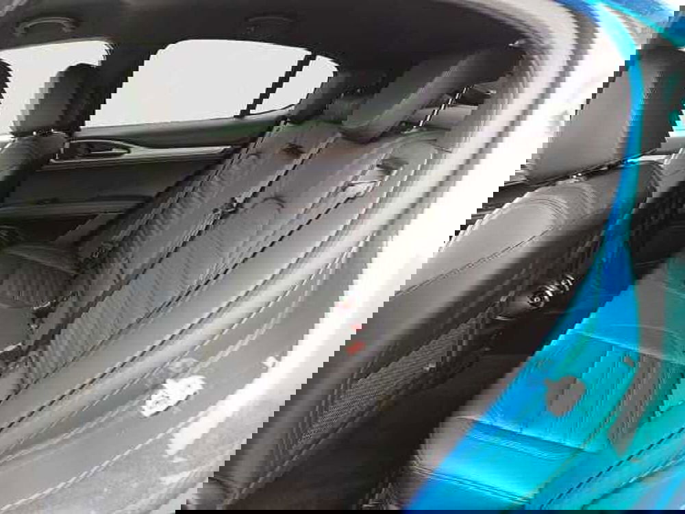 Alfa Romeo Stelvio usata a Venezia (11)