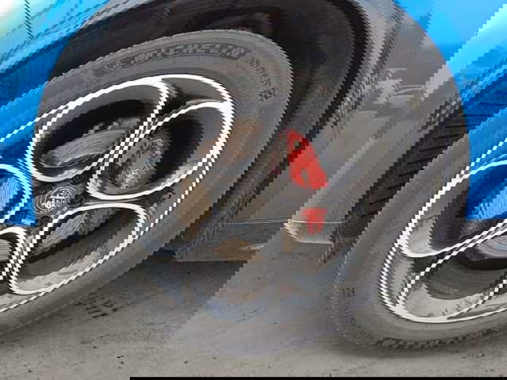 Alfa Romeo Stelvio usata a Venezia (18)