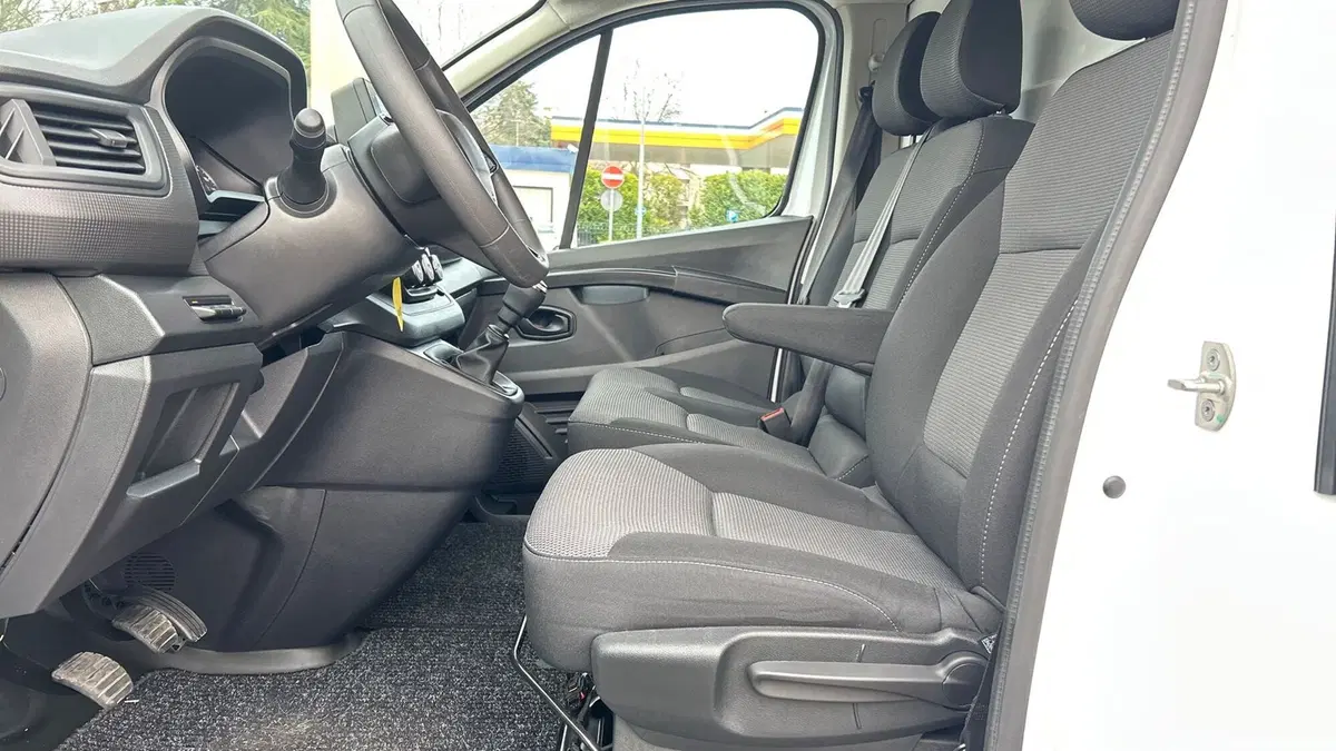 Renault Trafic Furgone nuova a Padova (18)