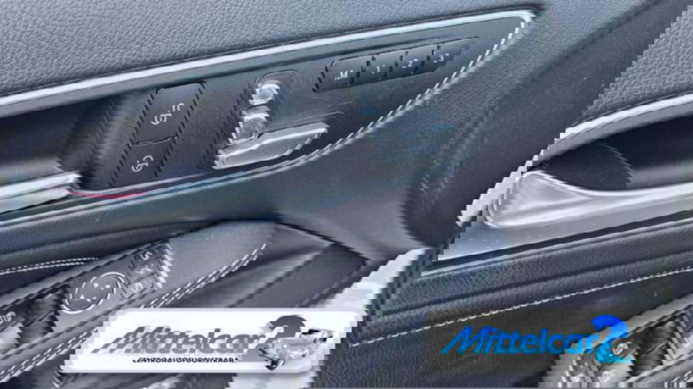 Mercedes-Benz GLA SUV usata a Udine (13)