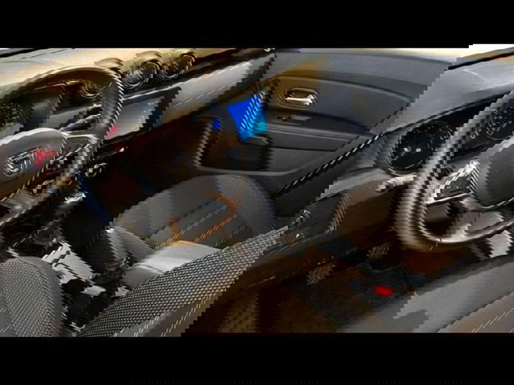 Dacia Duster usata a Firenze (10)