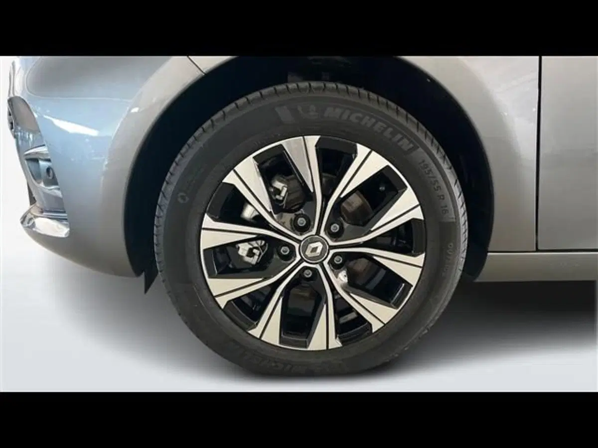 Renault Zoe nuova a Firenze (15)