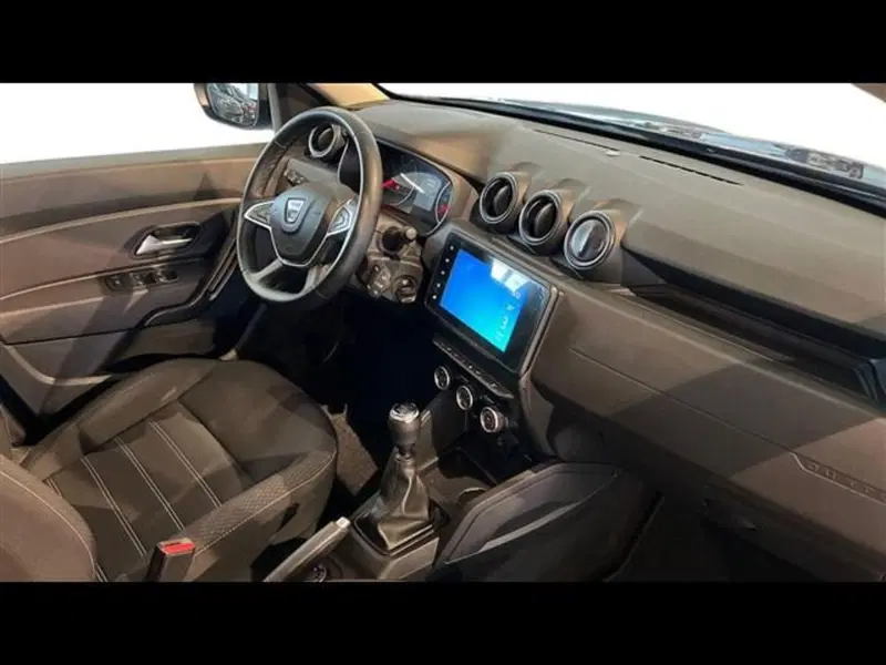 Dacia Duster usata a Firenze (11)