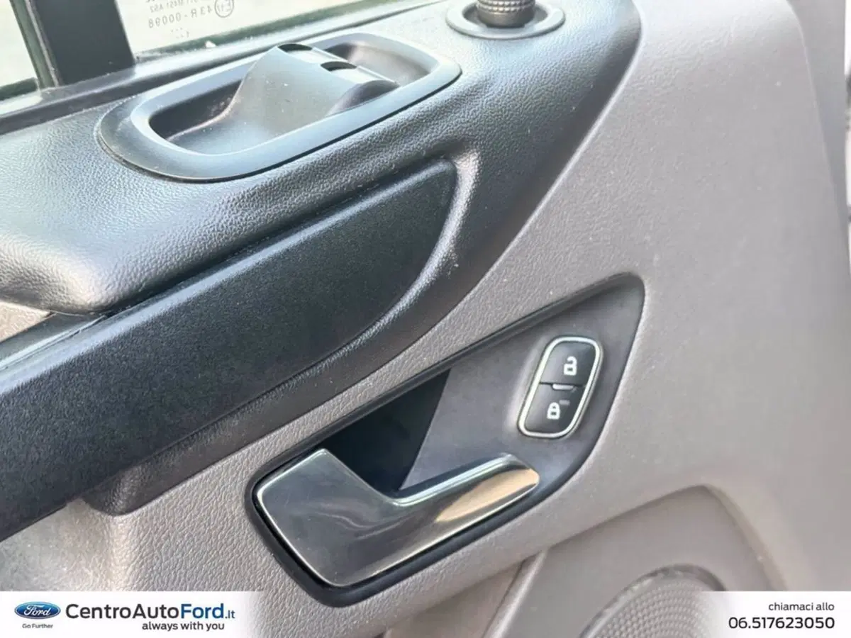 Ford Transit Custom Furgone usata a Roma (17)