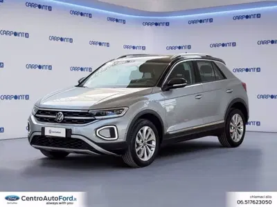 Volkswagen T-Roc 1.0 TSI Style del 2023 usata a Albano Laziale