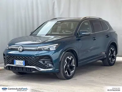 Volkswagen Tiguan Allspace 2.0 tdi R-Line 150cv dsg del 2025 usata a Albano Laziale