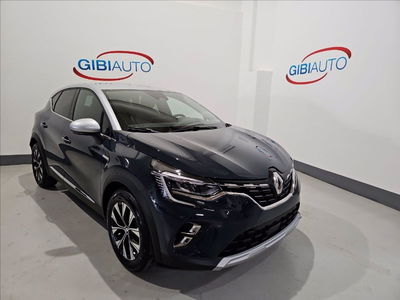 Renault Captur Full Hybrid E-Tech 145 CV Intens del 2023 usata a Palermo