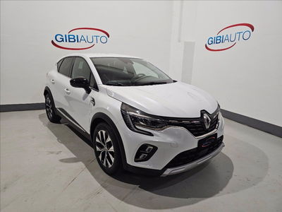 Renault Captur Full Hybrid E-Tech 145 CV Intens del 2023 usata a Palermo