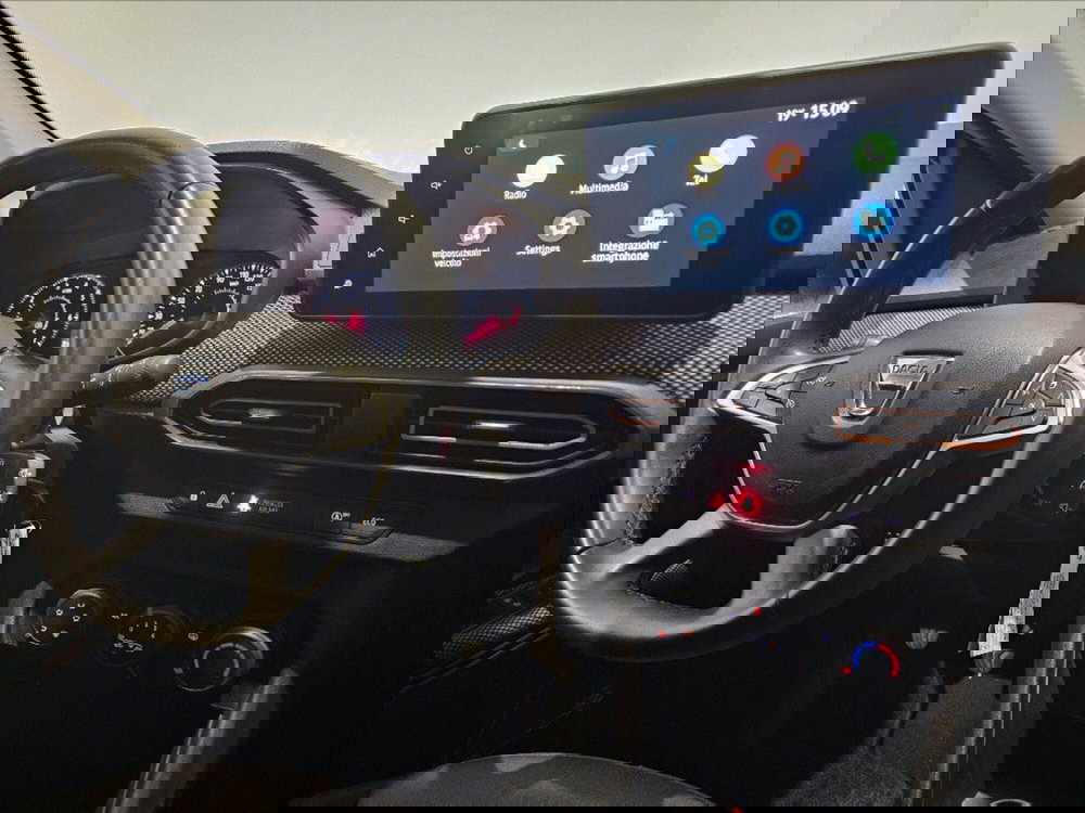 Dacia Sandero usata a Palermo (11)