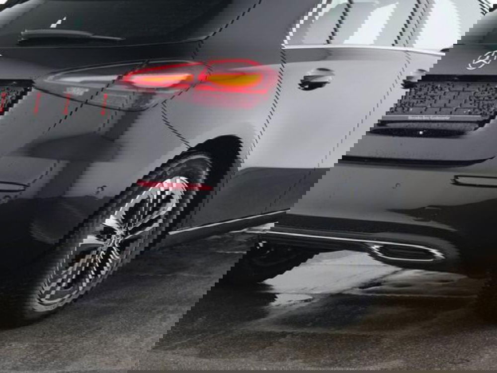 Mercedes-Benz Classe A Sedan usata a Milano (10)