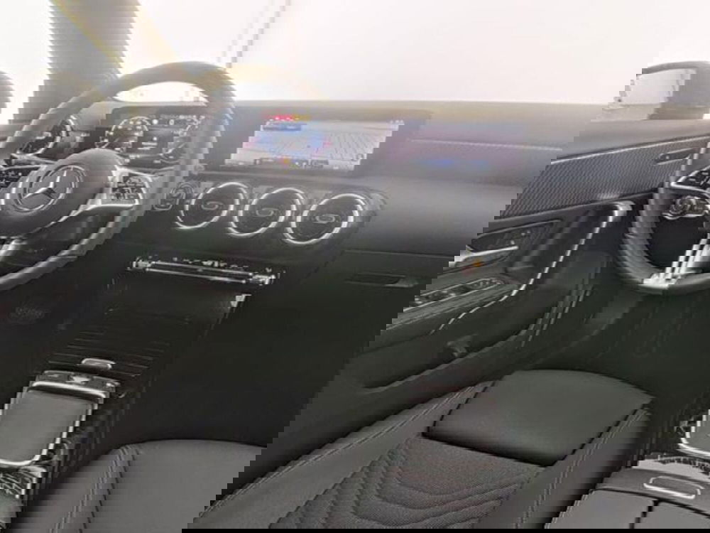 Mercedes-Benz Classe A Sedan usata a Milano (5)