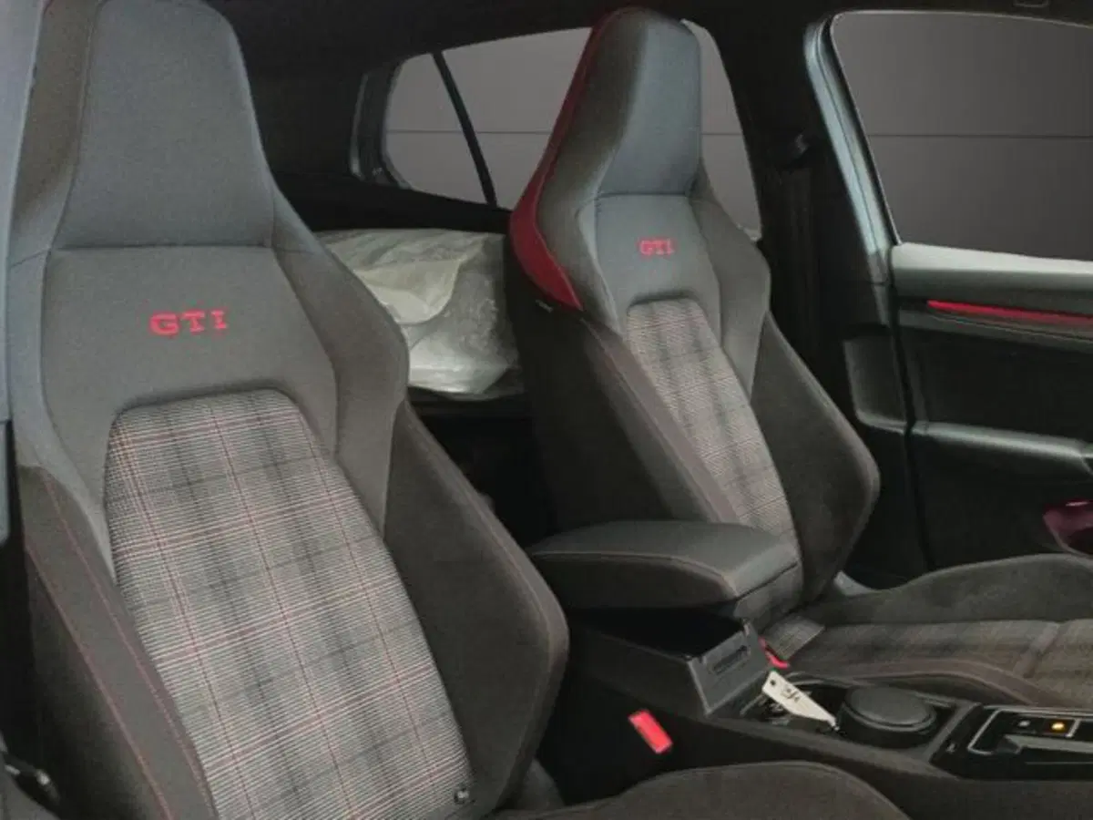 Volkswagen Golf usata a Milano (14)