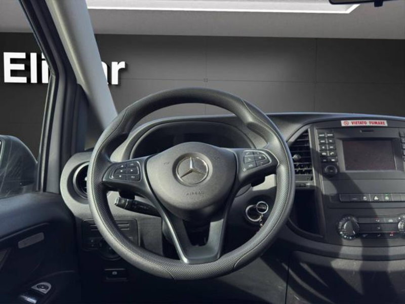 Mercedes-Benz Vito usata a Milano (9)