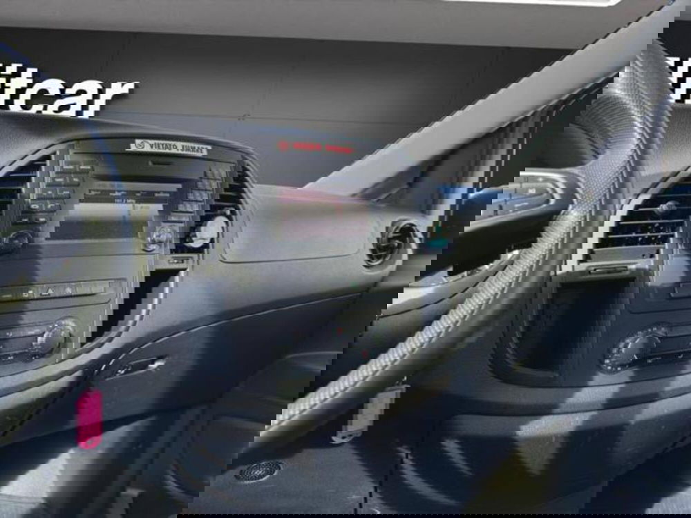 Mercedes-Benz Vito usata a Milano (10)